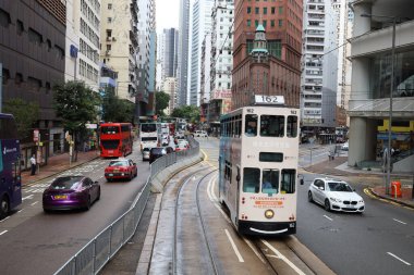 Tramvay Wan Chai 'nin sokak manzarası 18 Eylül 2020