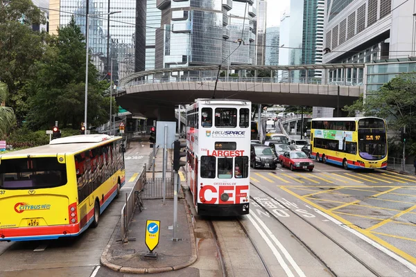 18 Eylül 2020 'deki tramvaydan merkez caddeye.