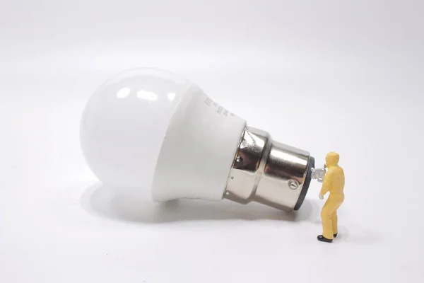 Een Business Creatief Idee Macht Energie Generator Concept Miniatuur Mensen — Stockfoto