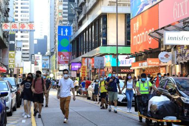 Mongkok bölgesi. Mong Kok, 3 Ekim 2020 'de eski ve yeni çok katlı binalarla karakterize edilmiştir.