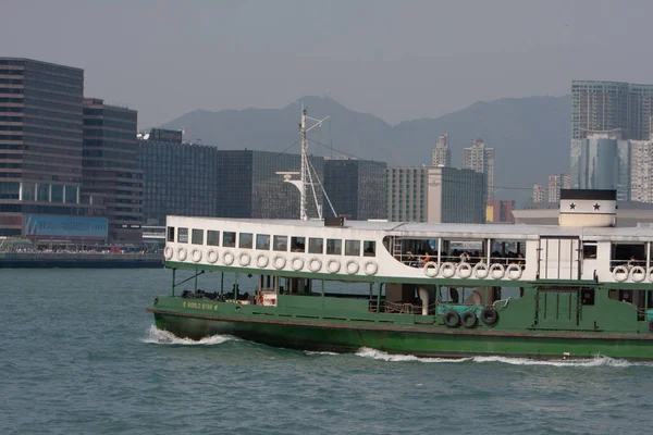 Ferry Estrella Cielo Nublado Con Famoso Horizonte Hong Kong Sept — Foto de Stock