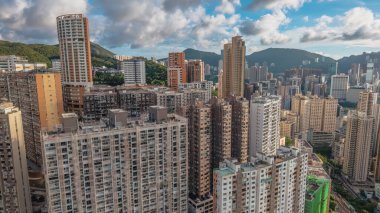 Hong Kong 'un sık kıyı bölgesinde yaşayan bir şehir.