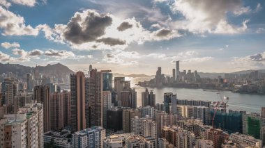Iconic Victoria Limanı ve Hong Kong City Liman Kenti Skyline