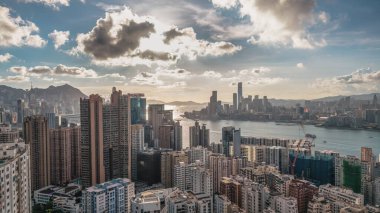 Iconic Victoria Limanı ve Hong Kong City Liman Kenti Skyline