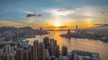 Hong Kong Şehir Merkezi 'nin Güzel Günbatımı Sahnesi