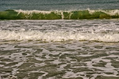 Ferahlatıcı okyanus dalgaları