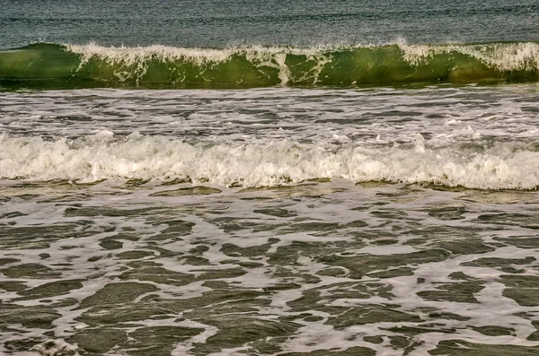 Ferahlatıcı okyanus dalgaları