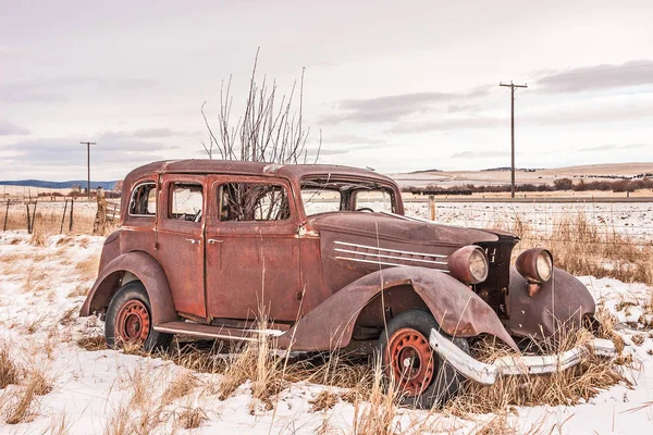 Classic Dilapidated Old Vehicle — Stock Photo, Image