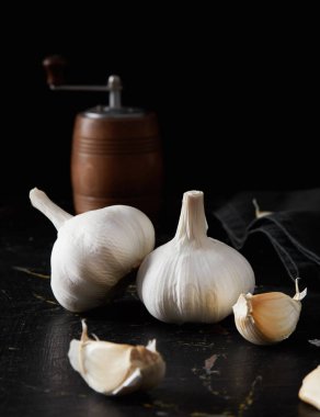 Diş sarımsak ve soğanı
