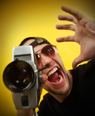 Kameraman ile 8mm fotoğraf makinesi