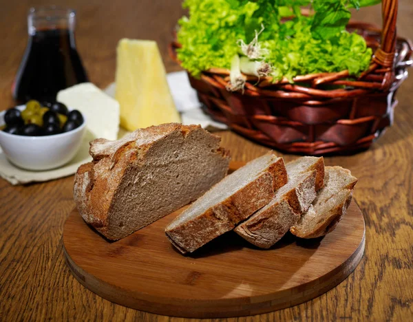 Krojonego Chleba Stole — Zdjęcie stockowe