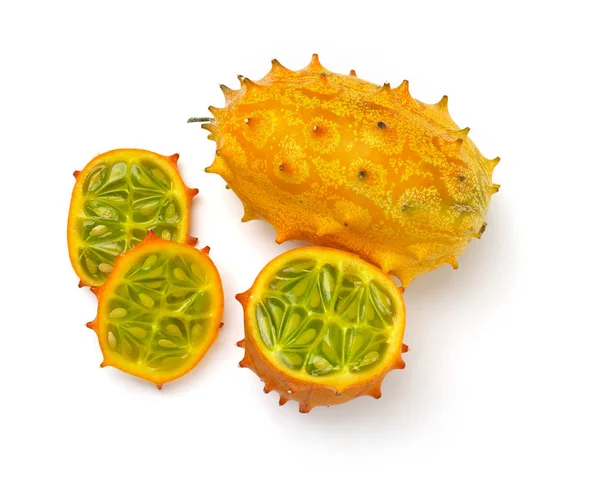 Kiwano fruta em branco — Fotografia de Stock