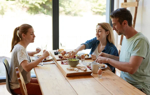 Desayuno con tus mejores amigos — Foto de Stock