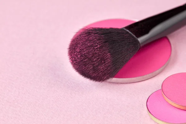 Penseel Ronde Roze Oogschaduw Voor Make Als Monster Van Cosmetisch — Stockfoto