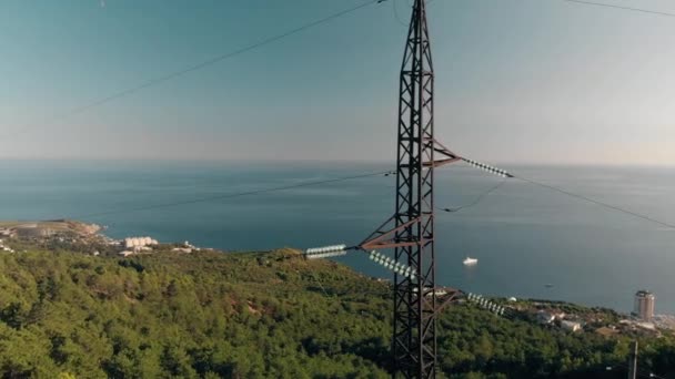 Cielo de torre de alto voltaje — Vídeo de stock