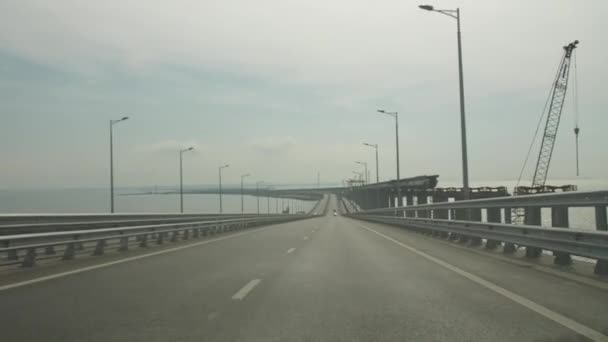 Köprü ile sürüş — Stok video