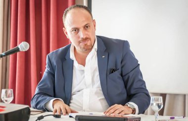 Maale-Hahamisha, İsrail. 27 Haziran 2017. Filistin elçisi ABD, Dr Husam medya konferansı üyelerinden önce konuşan Zomlot Cenevre Initiative tarafından organize. Filistin Kurtuluş Örgütü resmi Zomlot olduğunu.