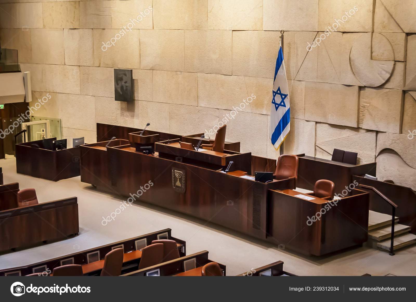 耶路撒冷以色列2016年4月3日以色列议会议会的空全体大厅议会假期在会议之前—— 库存社论照片© Roman_Yanushevsky  #239312034