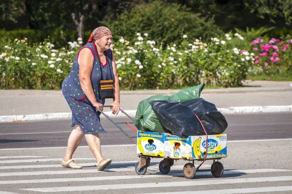 Tiraspol Transnistria Moldova August 2019 Old Woman Light Summer Dress — Stock Photo, Image