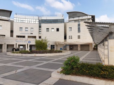 Sakin ol, israil. Ağustos 05, 2020. Bir Bituach Leumi ofisi, Holon şubesindeki İsrail Sosyal Sigorta Enstitüsü. Ulusal Sigorta Enstitüsü konsepti.