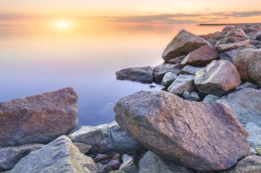 Finlandiya Körfezi'Beach taşlar