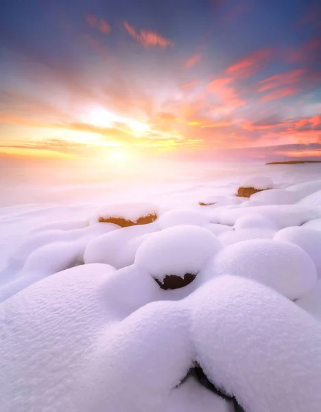 Winter Sunset Snow Covered Rocks Composition Nature — Stock Photo, Image