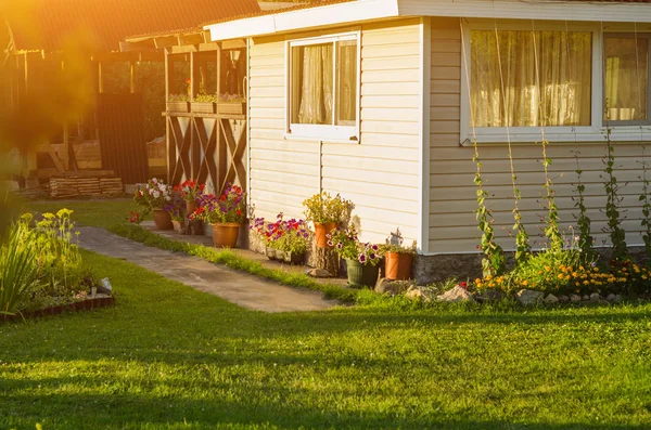 Europese Windows Houten Shutters Oude Huis Textuur Outdoors Buitenkant — Stockfoto