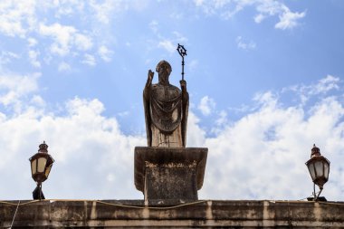 St John eski şehir Trogir, Hırvatistan Kuzey şehir kapısı heykeli.