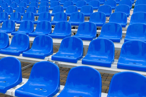 Açık havada bir boş koltuk 