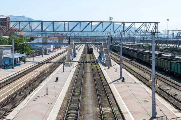 Stacja kolejowa towarowa i pasażerska Noworosiysk, Rosja — Zdjęcie stockowe
