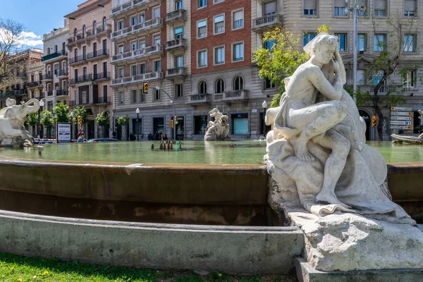 Fontein van het honderdjarig bestaan op Rambla Nova — Stockfoto