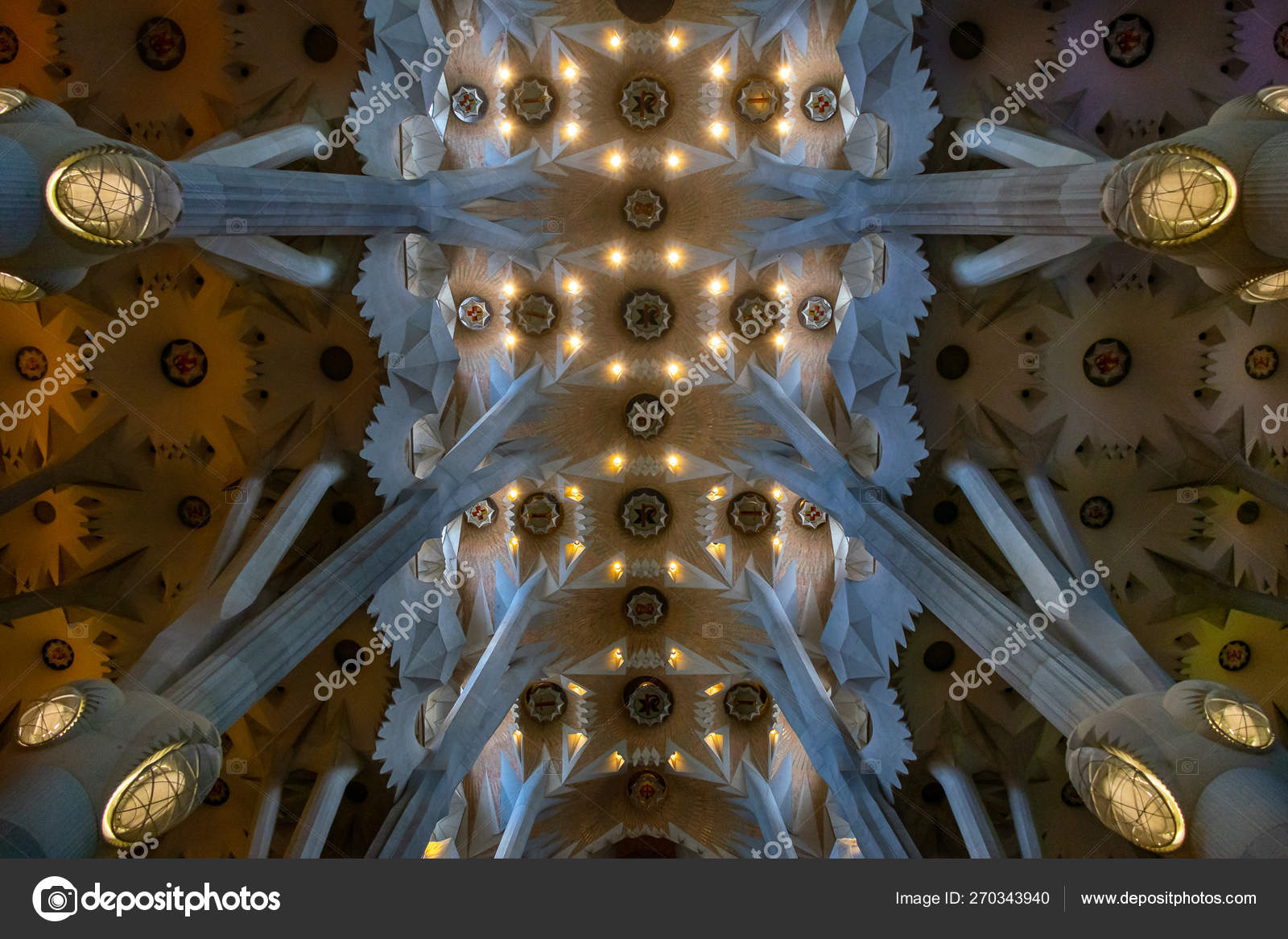 Barcelona church la sagrada familia interior