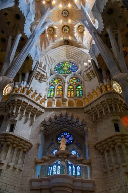 La Sagrada Familia Katedrali'nin iç