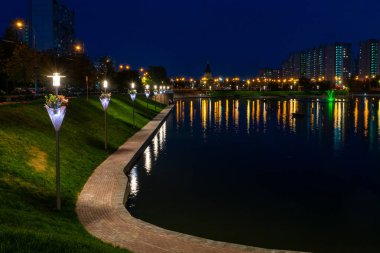 Brateevo göletinde tekne istasyonu