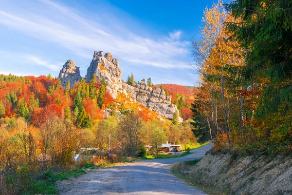 Atemberaubende Aussicht Auf Die Festung Tustan Archäologisches Und Natürliches Denkmal — Stockfoto