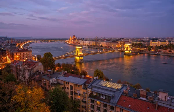 Atemberaubender Panoramablick Auf Budapest Citylights Vom Burgberg Mit Donau Kettenbrücke — Stockfoto