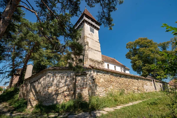 Scenic view of Lutheran fortified church in Chirpar, Sibiu County, Romania — Stock Photo, Image
