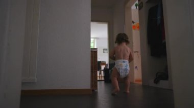 Bebek Yürüyüşü Koridorda Yurtiçi Ev İçi Ayarları