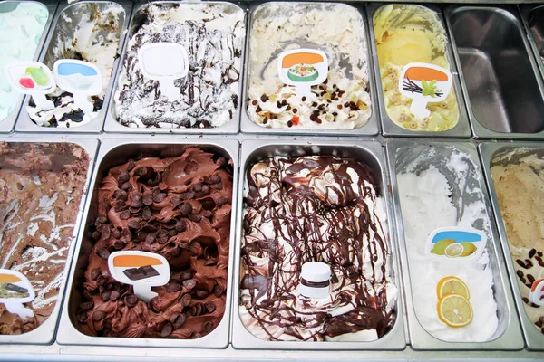 Led Krém Lednice Krémovou Ovocné Italské Zmrzliny Ocelové Slouží Čítač — Stock fotografie
