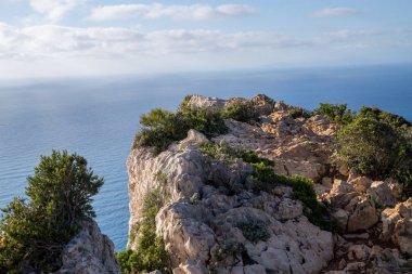 Yaz aylarında Navagio körfezi ve Gemi Batık plaj. Zakynthos, Yunan adasının en ünlü doğal dönüm noktası