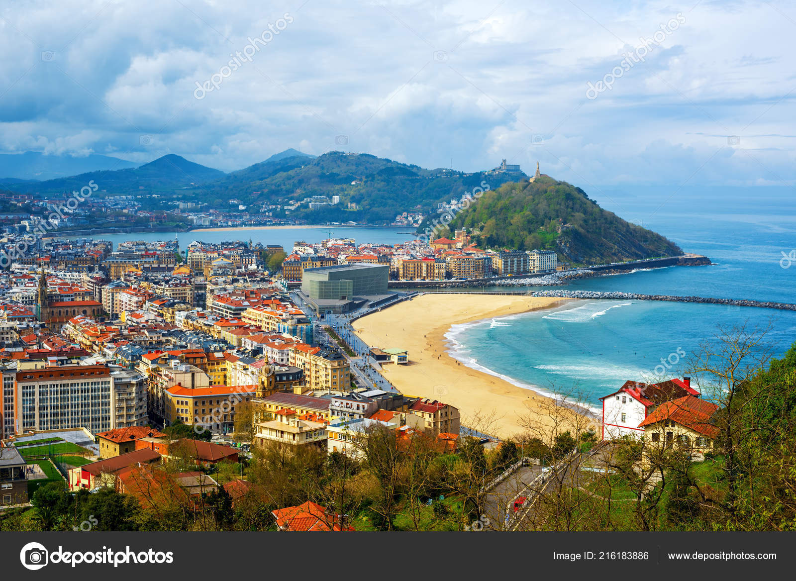 San Sebastián Ciudad Donostia País Vasco España Vista Playa Zurriola