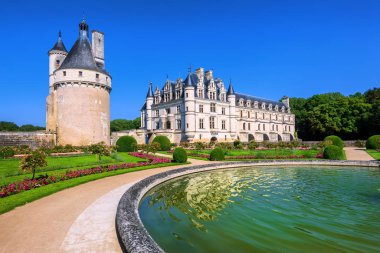 Chenonceaux, Fransa - 07 Temmuz 2017: Rönesans Chateau de Chenonceau, XVIncı yüzyılda inşa edilmiş bir Loire Vadisi'nin en güzel kale ve Unesco Dünya Kültür Mirası listelenen