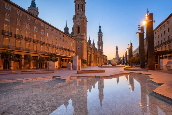 Zaragoza Kota Tua Dengan Basilica Del Pilar Katedral Menara Saat — Stok Foto