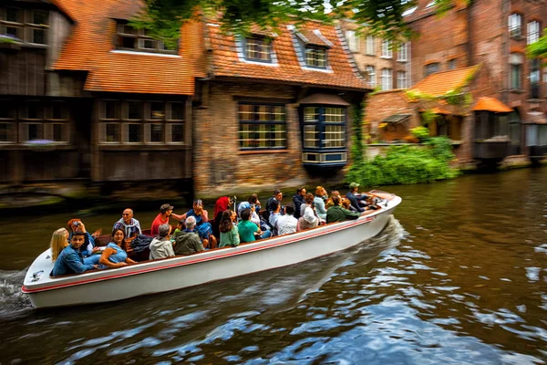 Brugge België Juli Canal Boot Tour Het Oude Centrum Van — Stockfoto