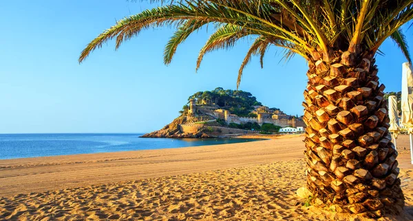 Tossa de Mar, en populär semesterort på Costa Brava, Spanien — Stockfoto