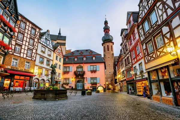 Rumah-rumah berwarna setengah kayu di Cochem, Jerman — Stok Foto