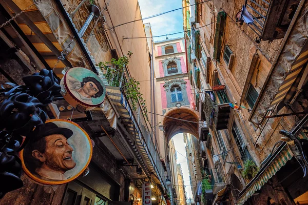 Via San Gregorio Armeno, Napoli Centro Storico, Italia — Foto Stock