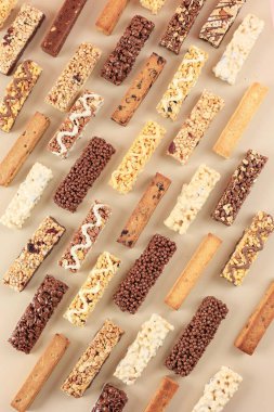 Top View Düz Yatar Sağlıklı Tahıl Gevreği Protein Çubuğu 