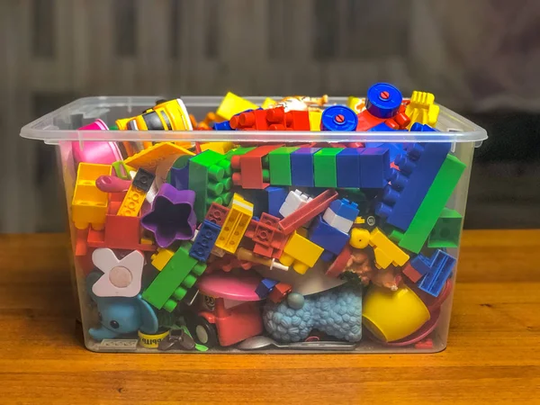 Big Box Toys Game Room While Playing — Stock Photo, Image