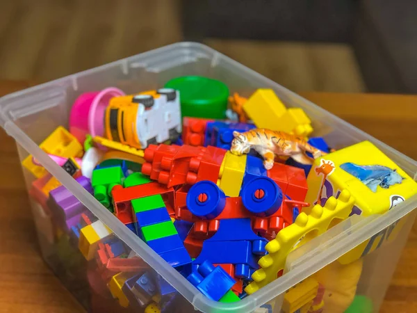 Caja Grande Con Juguetes Sala Juegos Mientras Juega —  Fotos de Stock